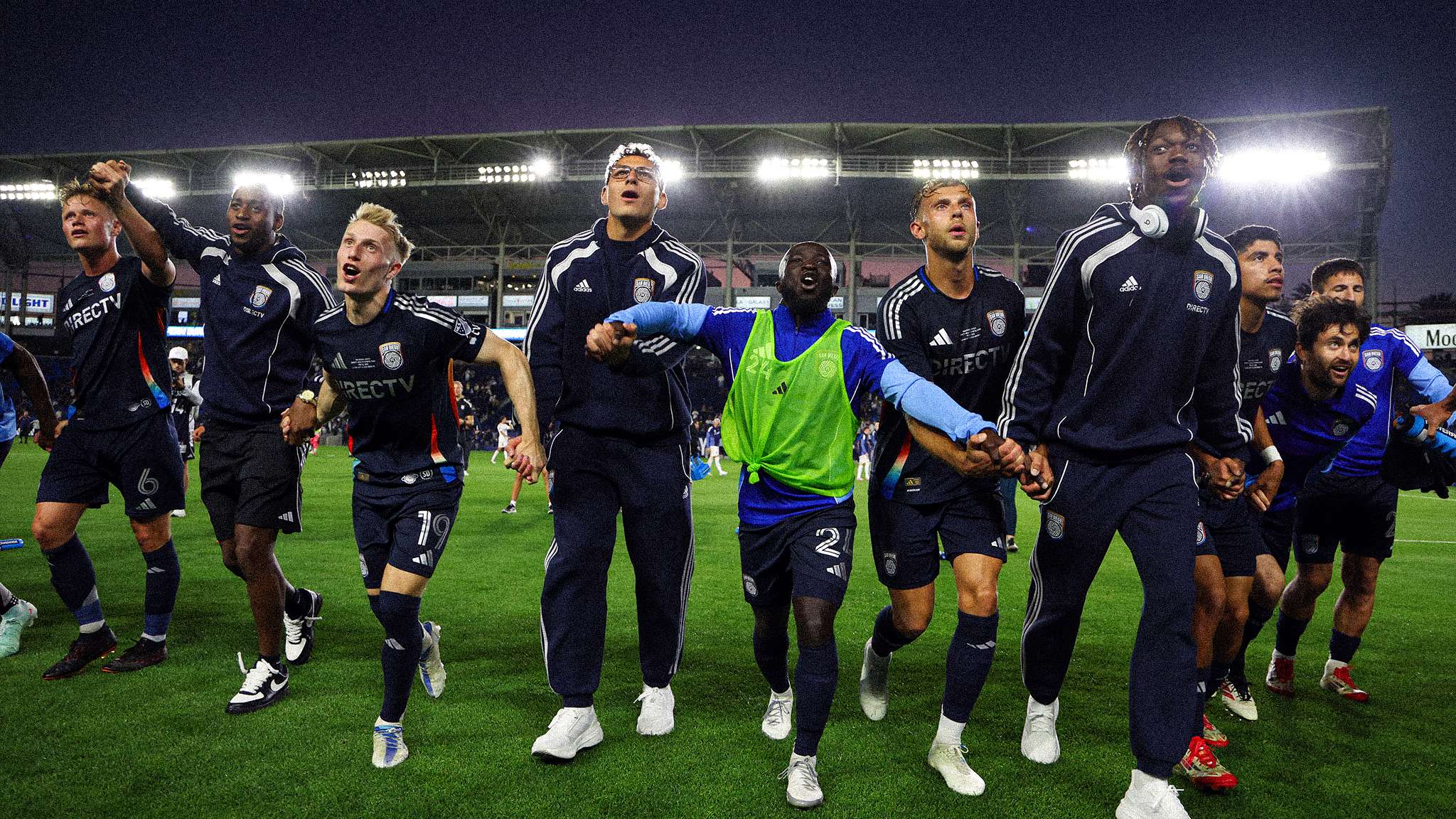 快船队处在 快船队处在