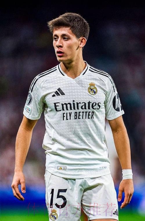 马卡:皇马仍在阵中寻找组织核心 居莱尔无法胜任